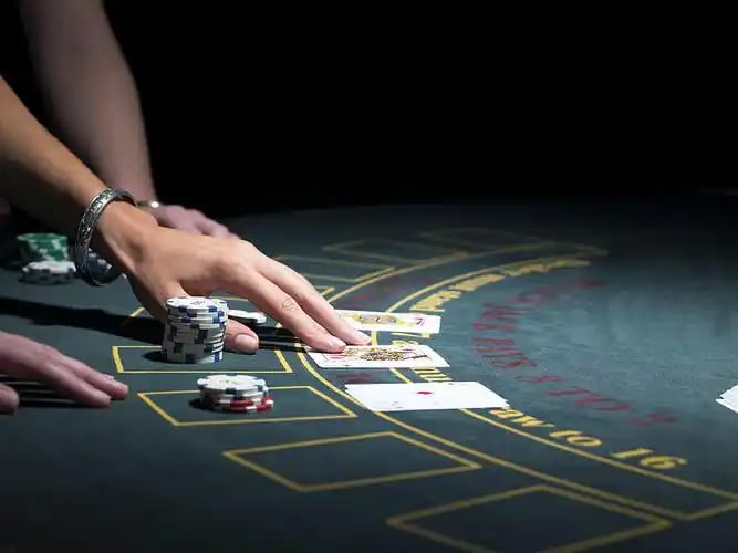 Live baccarat table result at em777 casino